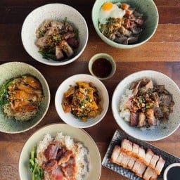 ข้าวต้มแห้งคุณนิด สาขา เชียงใหม่ -