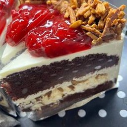100strawberry+almond chocolate