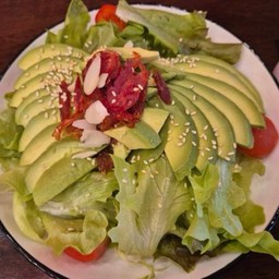 Avocado Salad / สลัดอโวคาโด้