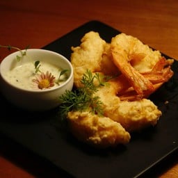 กุ้งชุบแป้งทอดครีมซอส