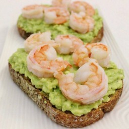 Avocado Toast shrimps fired olive oil