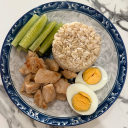 ข้าวผัด ยำไก่