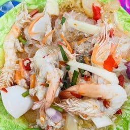 ยำซอยป๋อง ซอยสามแม่ครัว