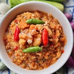 น้ำพริกไข่ปู และผักสด