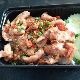 ป้าเก๋ตามสั่ง วัดน้ำกระจาย