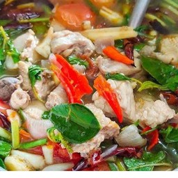 ต้มแซ่บไก่