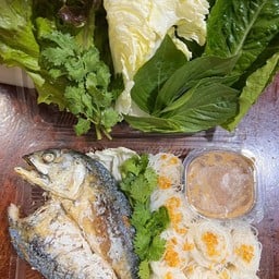 เมี่ยงปลาทู หมู กุ้ง by ลูกจ๋า