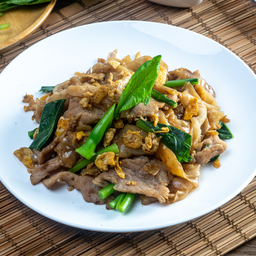 ผัดซีอิ๊วเนื้อ