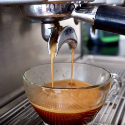 คาราเมลแมคเคียโตร้อน