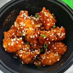 ไก่กรอบซอสพริกเกาหลี ข้าวสวย