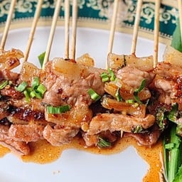 หมูย่างไก่ย่างจิ้มแจ่วน้องใหม่