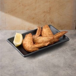 ปีกไก่ทอดเกลือ 3 ชิ้น