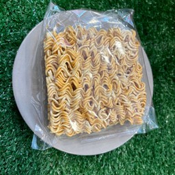 เส้นมาม่า