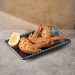 ปีกไก่สูตรซอสพริกไทยดำ 3 ชิ้น