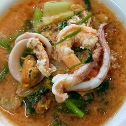 สุกี้ปลาหมึก (น้ำ)