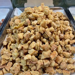 แคบหมูติดมัน 1 ขีด