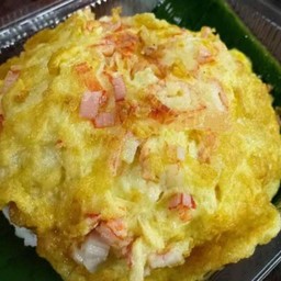 ข้าว + ไข่เจียวปูอัด (น้ำพริกกะปิ)