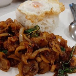 หมูชิ้นผัดพริกเผาราดข้าว+ไข่(Freeนำ้ซุป)