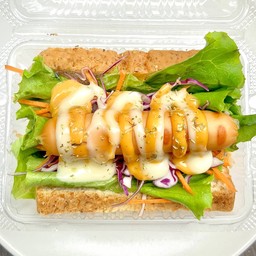 แซนวิชห่มผ้า ไส้กรอก