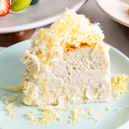 Banana Cheddar Basque Cheesecake