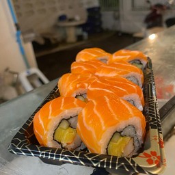ชุดแซลมอนโรล 8 ชิ้น Salmon Roll Set 8 pcs