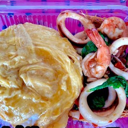 ข้าวกระเพราทะเลไข่ข้น