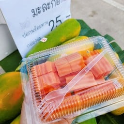 ถั่วต้ม กับ ผลไม้ซิ่ง