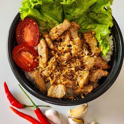 กระเพราไข่ข้น byวันเสาร์ สาขาบางบอน