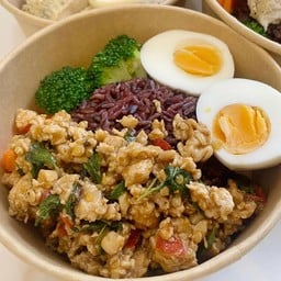 ข้าวกะเพราอกไก่