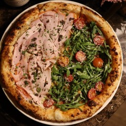 Pizza Truffle The Paris Half  Chorizo iberico ( แนะนำ )