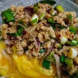 ข้าวไข่ข้น ลาบ