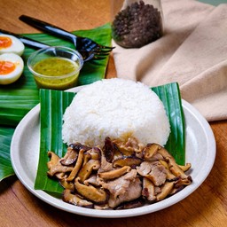 [อร่อยซ่ากับโค้ก] ข้าวหมูผัดโชยุเห็ดหอม +  โค้ก ออริจินัล (กระป๋อง) 