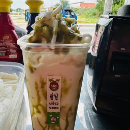 พร้าวนมสดชาเขียว