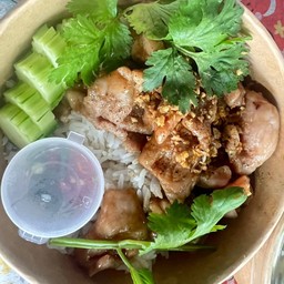 หมูชิ้นทอดกระเทียม