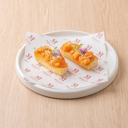 เลมอนครีมแซลมอนบนขนมปัง