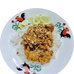 ข้าวหมูทอดกระเทียม
