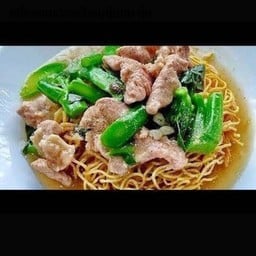 ราดหน้าหมูนุ่ม