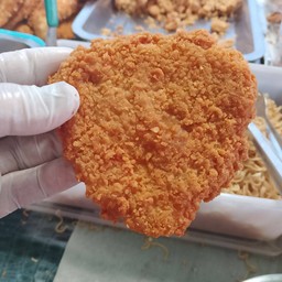 ยำไก่แซ่บ