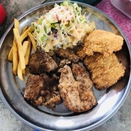 สเต๊กสามสหาย