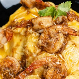 ข้าวไข่ข้น ทอดกระเทียม