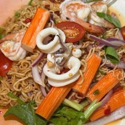 ยำมาม่าทะเล