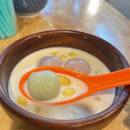 บัวลอย แปะกัวย นมสด