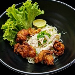 เส้นหมี่ไก่ฉีก