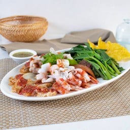 ยำเย็นตาโฟทะเลทรงเครื่อง