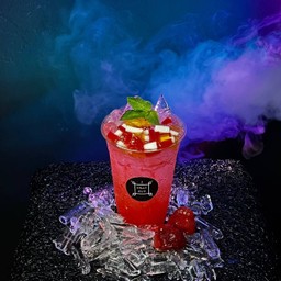 สตอเบอร์รี่โซดา