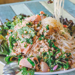 ลาบวุ้นเส้น (Spicy Vermicelli Salad)