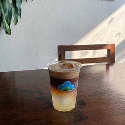 Black Yuzu Soda (อเมริกาโน่ยูซุโซดา)