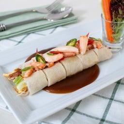 ปอเปี๊ยะสดหน้าเนื้อก้ามปู