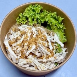 หมี่คลุกไก่ฉีก & หมูทอด สุขุมวิท101