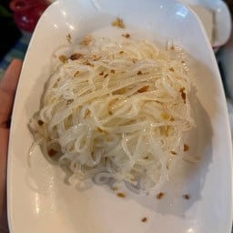 เส้นเล็กลวก